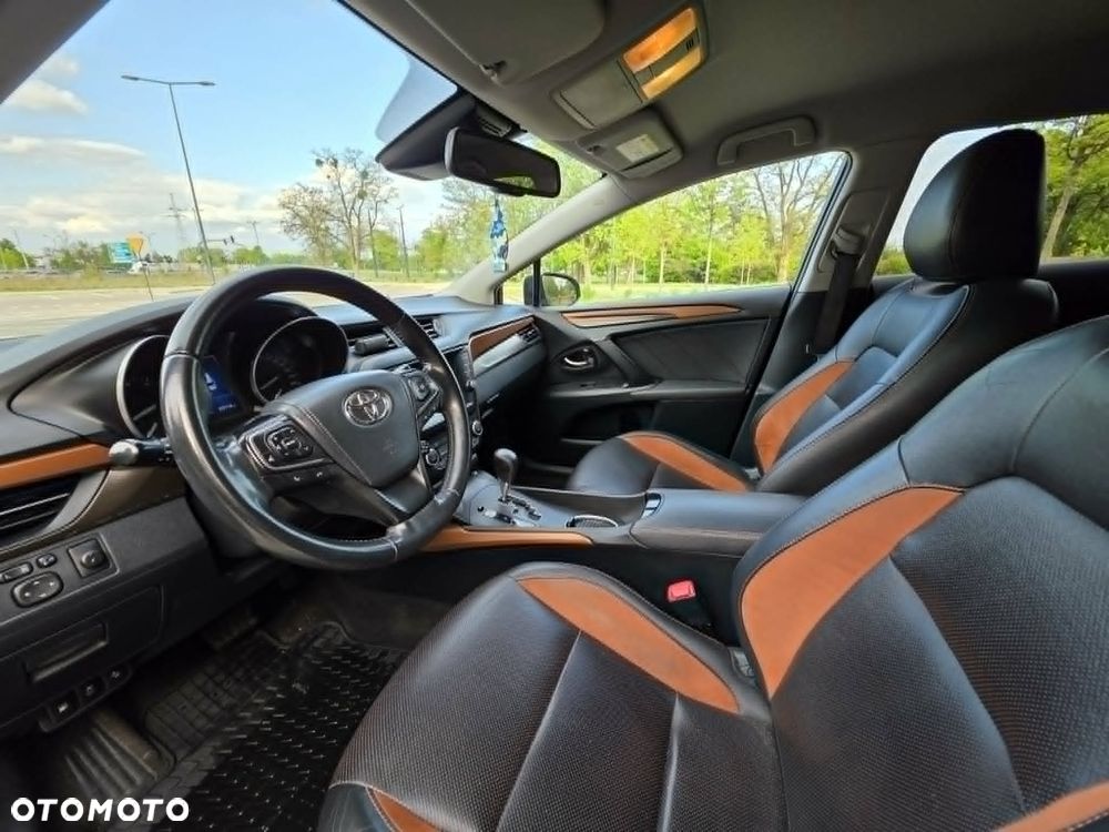 Toyota Avensis 1.8 Prestige MS - 14