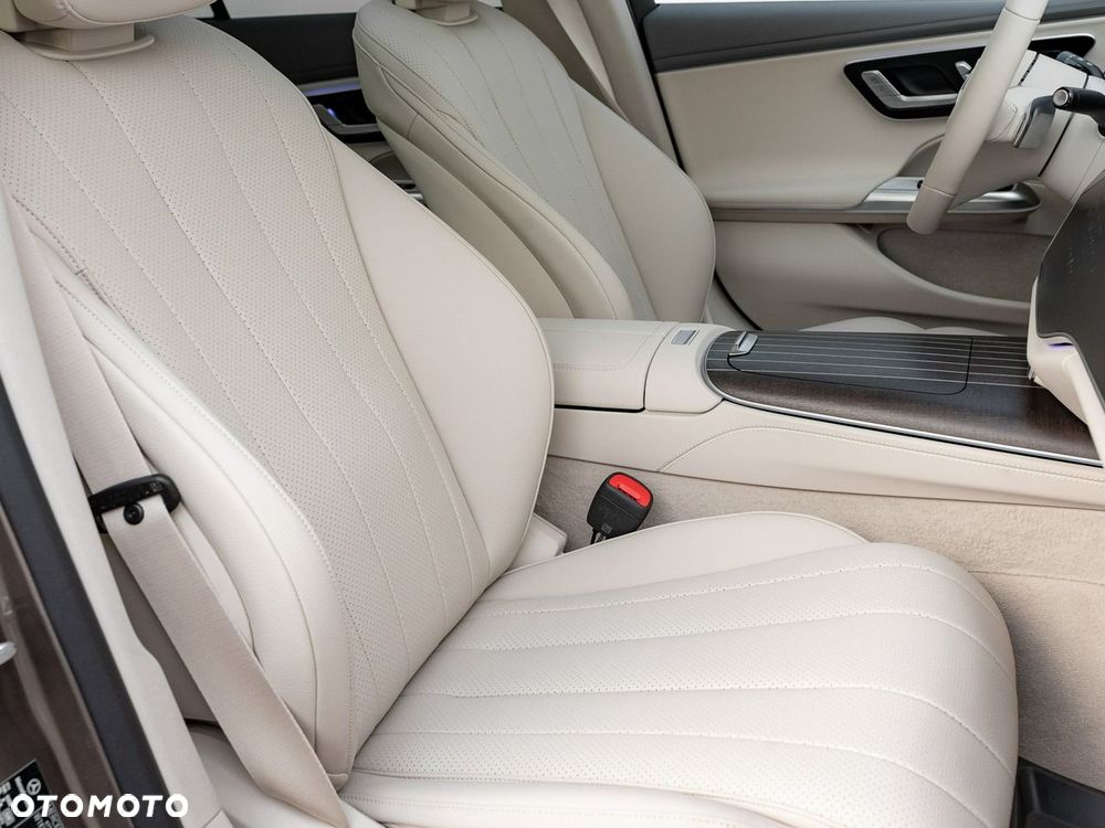 Mercedes-Benz Klasa E 220 d 9G-TRONIC Edition AVANTGARDE - 32