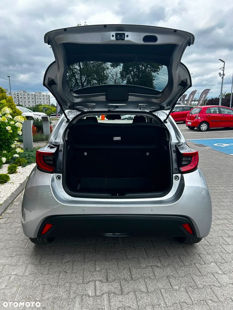 Toyota Yaris Hybrid 1.5 Style - 9