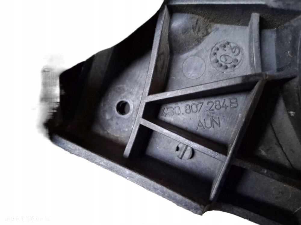 audi a6 c5 97-04r ślizg mocowanie zderzaka prawy przód 4b0807284b - 2