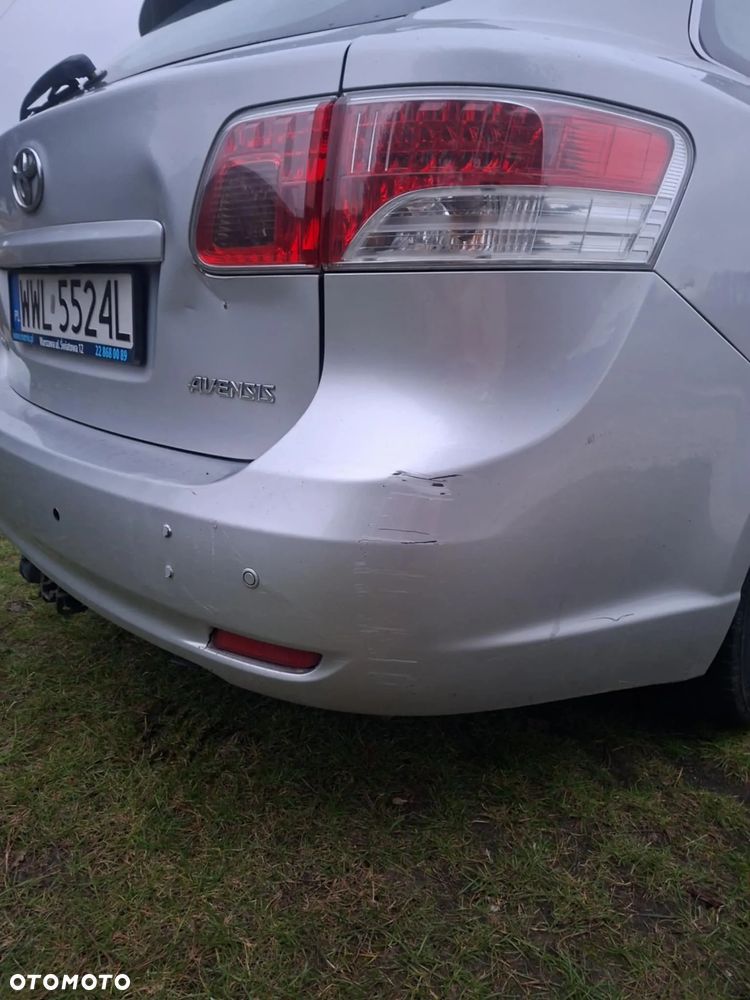 Toyota Avensis 2.0 D-4D Sol - 5