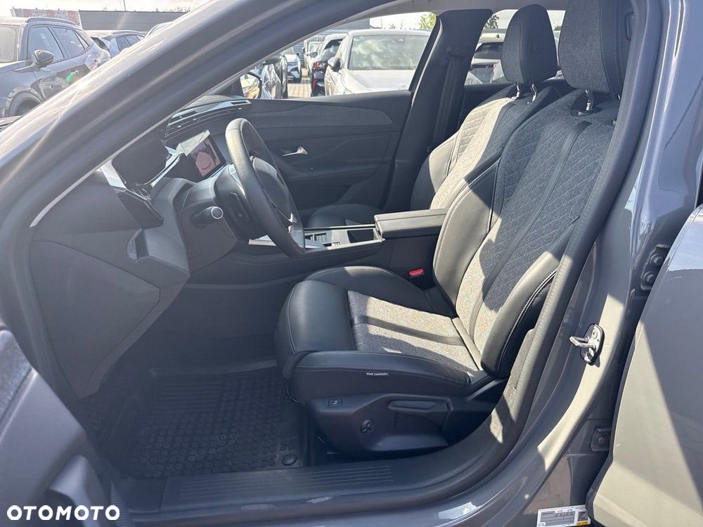 Peugeot 408 1.2 PureTech Allure S&S EAT8 - 9