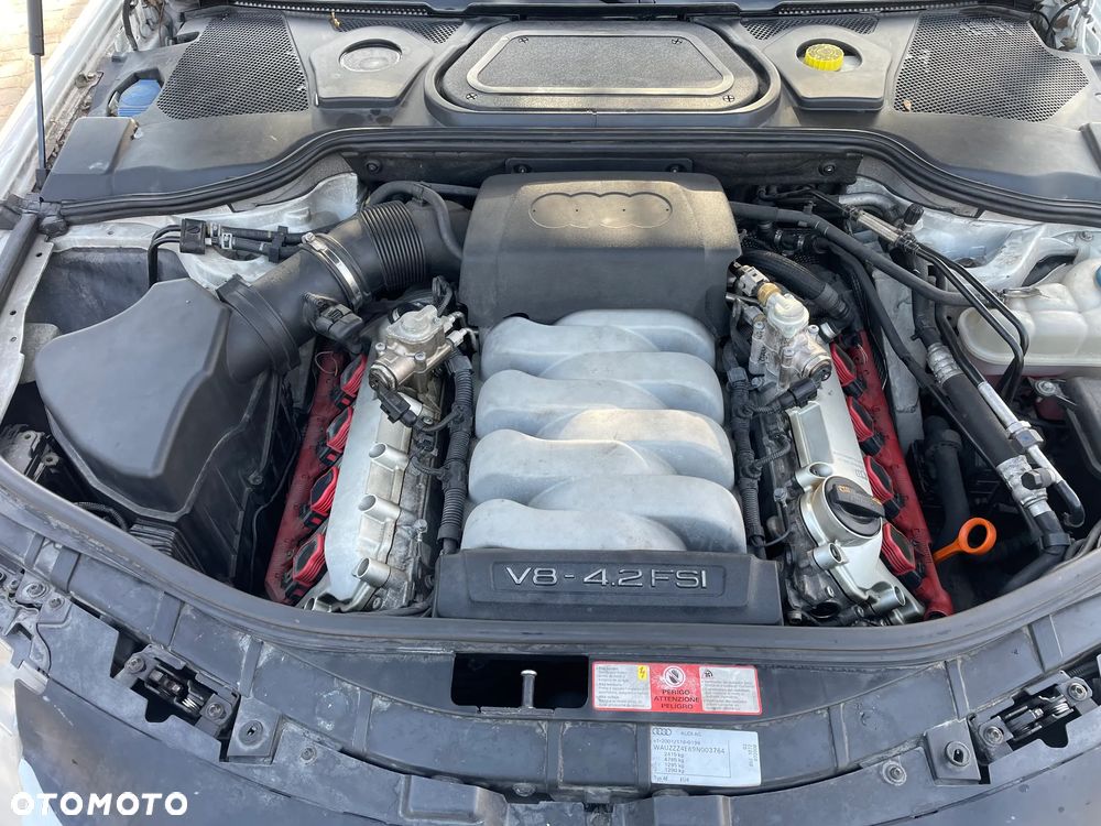 Audi A8 4.2 FSI Quattro - 20