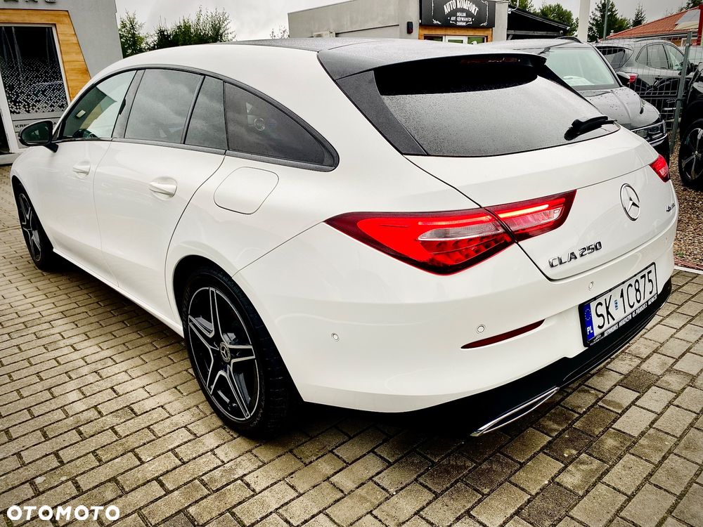 Mercedes-Benz CLA 250 4Matic Shooting Brake 7G-DCT - 16