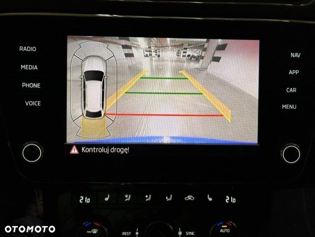Skoda Superb 2.0 TDI SCR Ambition DSG - 36