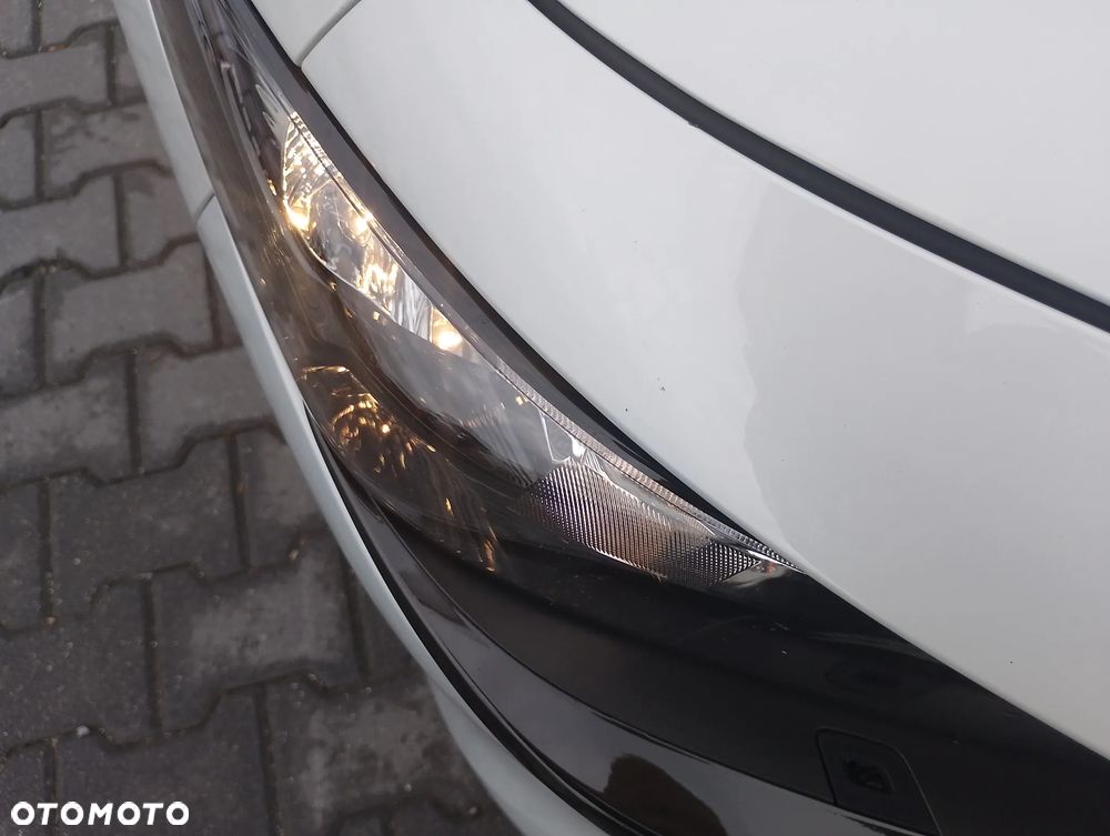Mazda 3 - 5