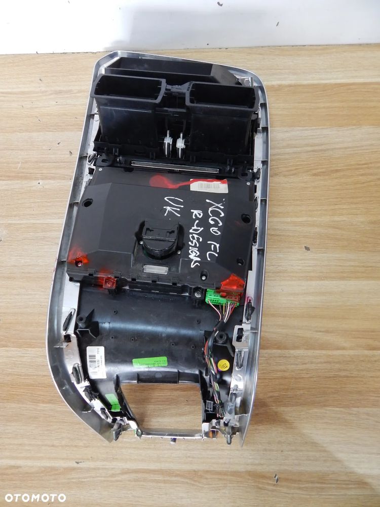 Panel przełącznik wodospad ramka R-Design Volvo Xc60 xc60 I 13-17  Łuków części - 2