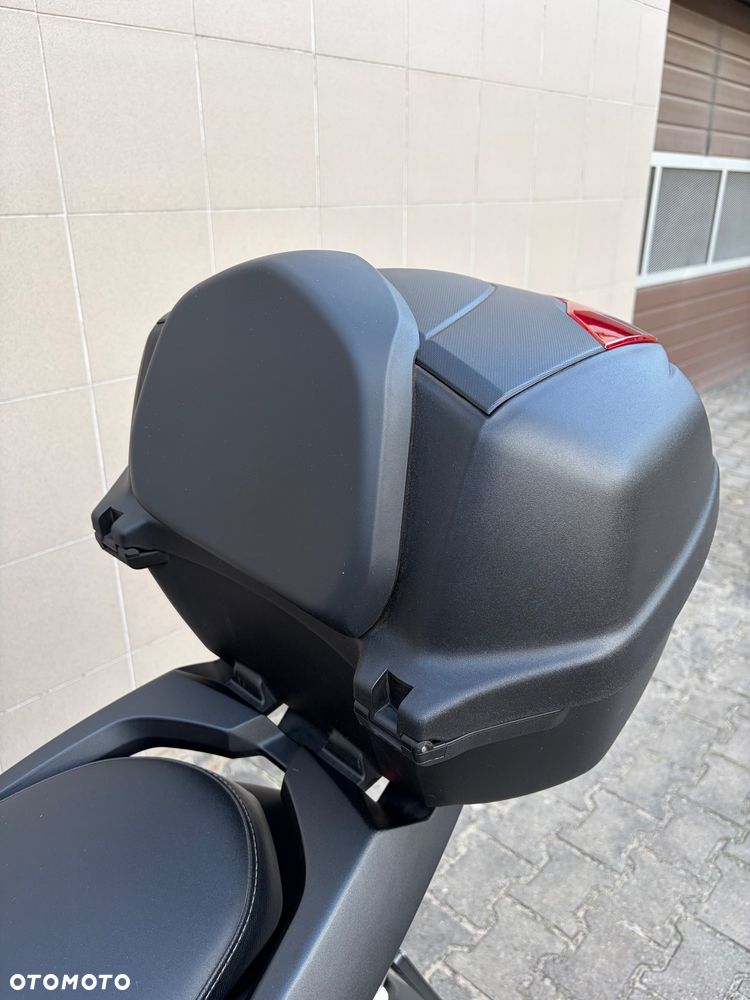 Yamaha NMAX - 9