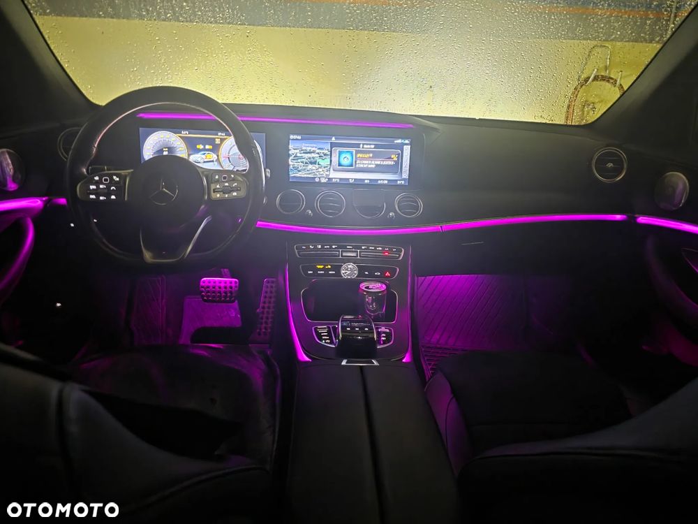 Mercedes-Benz Klasa E 220 d 4-Matic AMG - 33