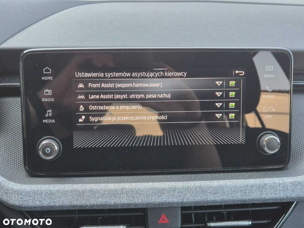 Skoda Kamiq 1.0 TSI Selection DSG - 28