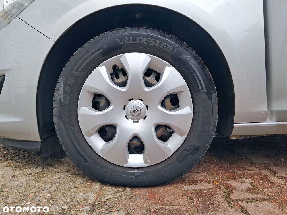 Opel Astra - 24