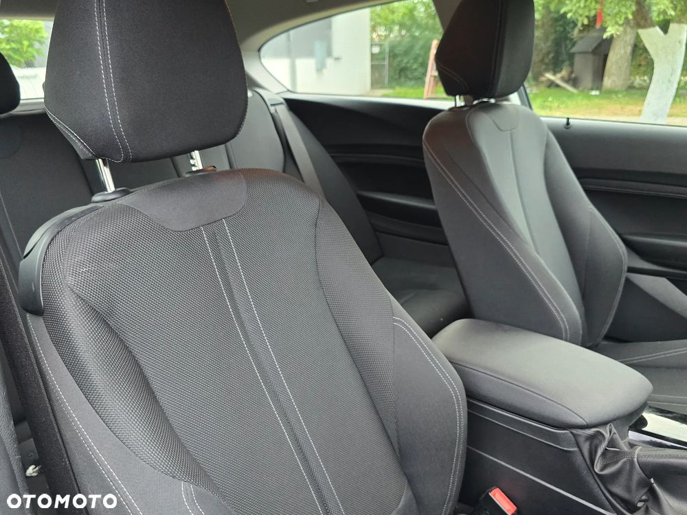 BMW Seria 1 116d Sport Line - 24