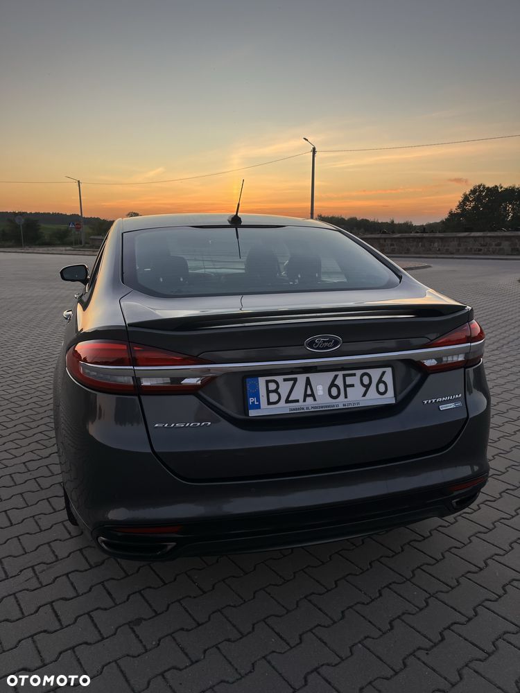 Ford Fusion - 2