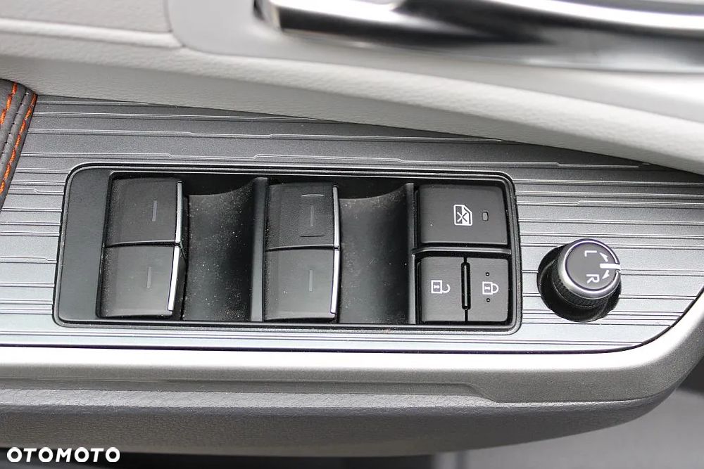 Toyota Sienna - 16