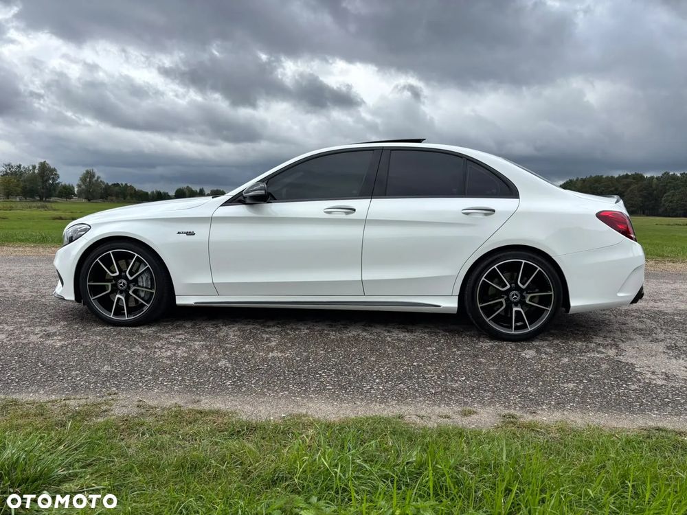 Mercedes-Benz Klasa C AMG 43 4Matic 9G-TRONIC - 13
