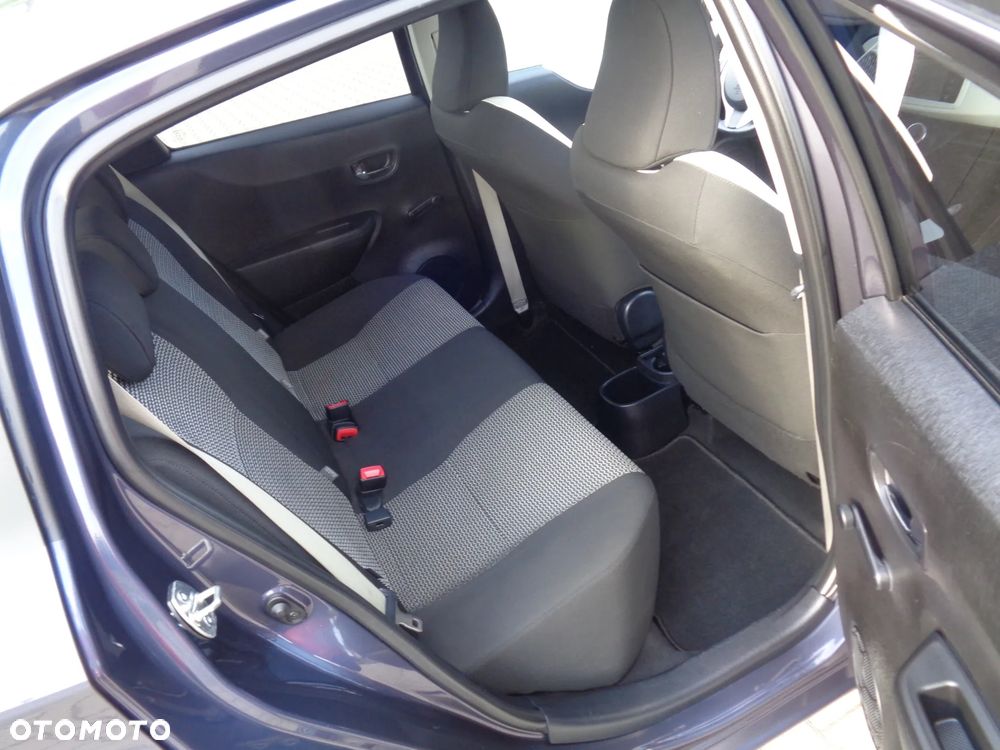 Toyota Yaris 1.0 Premium - 13