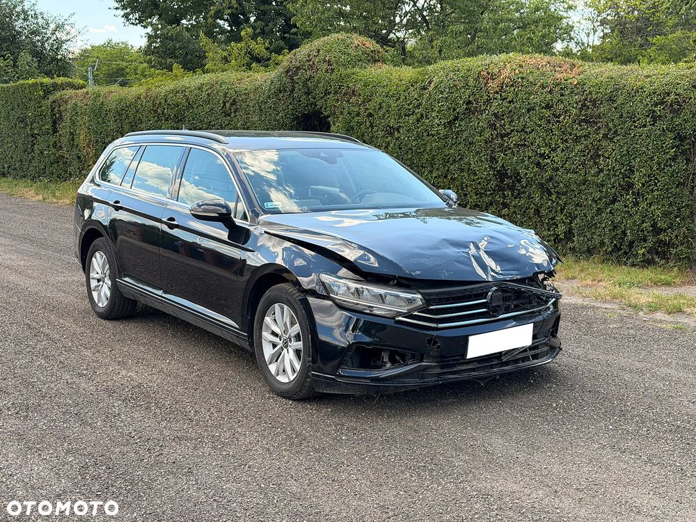 Volkswagen Passat 2.0 TDI EVO Elegance DSG - 2