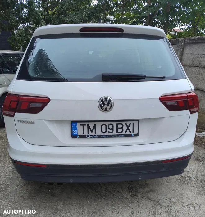 Volkswagen Tiguan 1.5 TSI ACT Comfortline - 5
