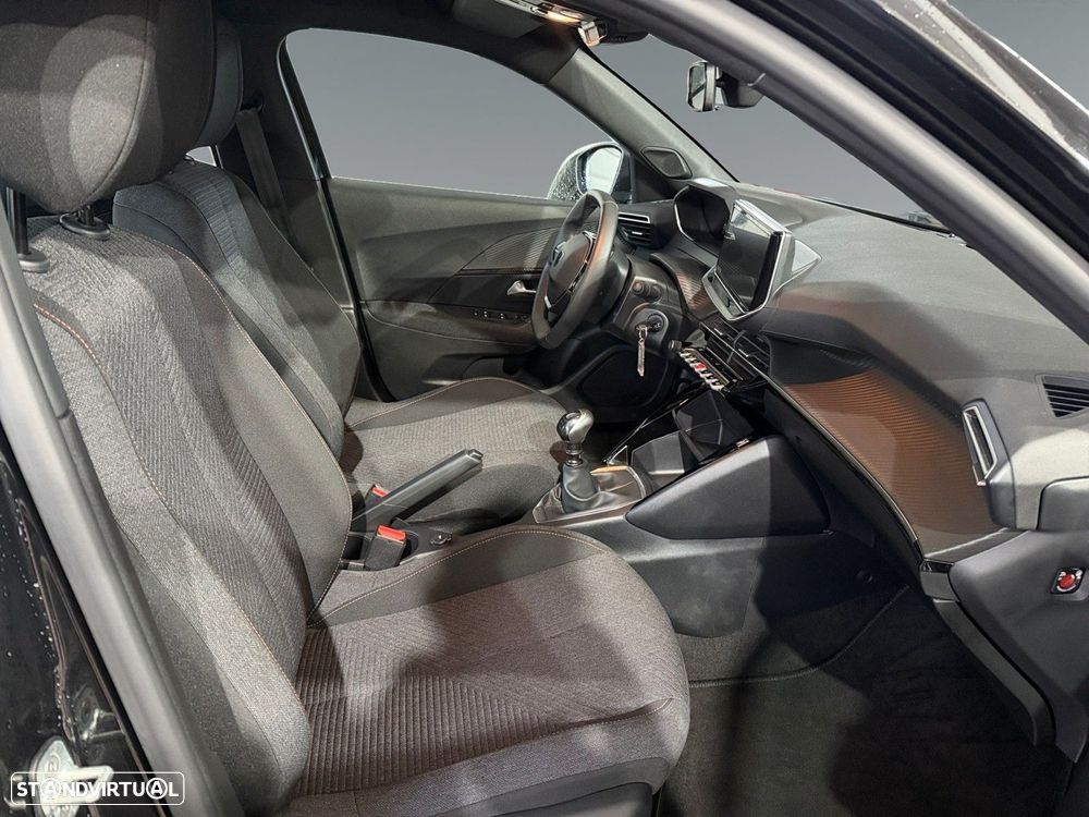 Peugeot 2008 1.2 PureTech Style - 14