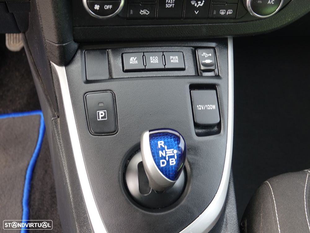 Toyota Auris 1.8 HSD - 10