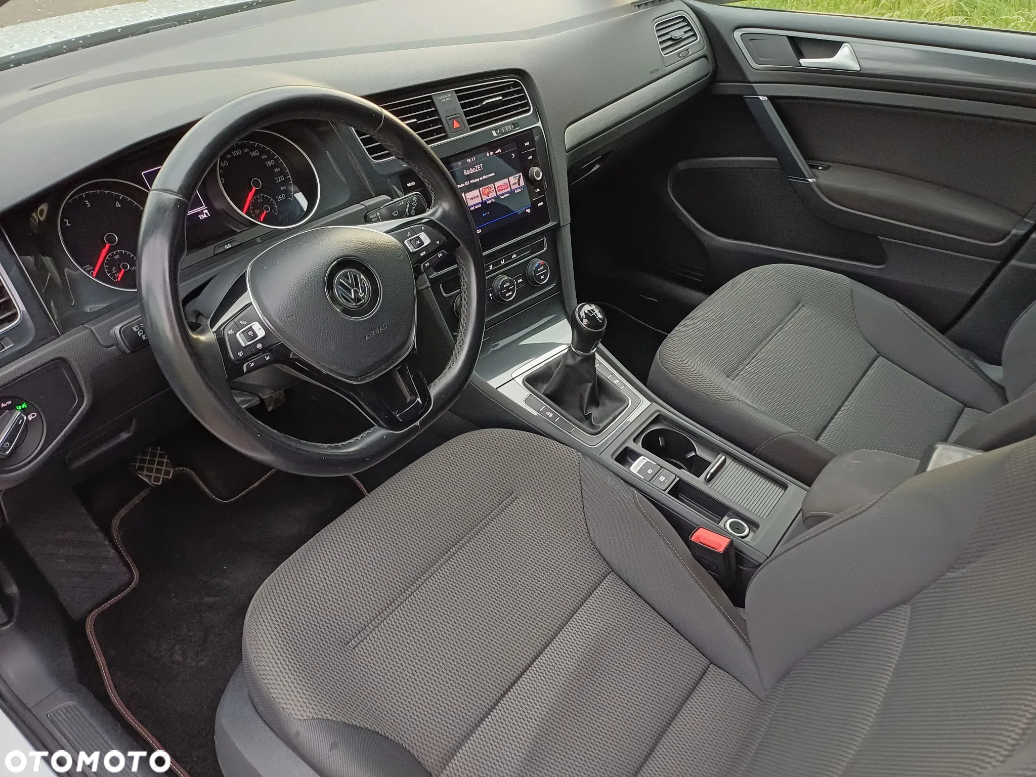 Volkswagen Golf VII 1.6 TDI BMT Comfortline - 8