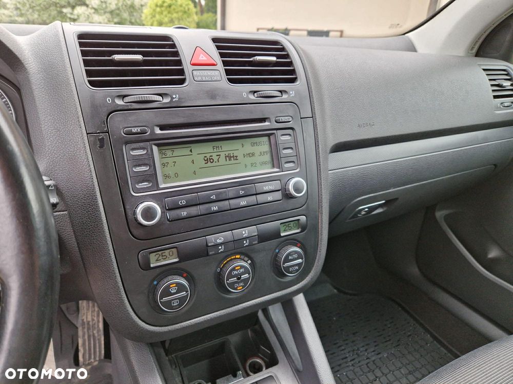 Volkswagen Golf 1.6 Edition - 15