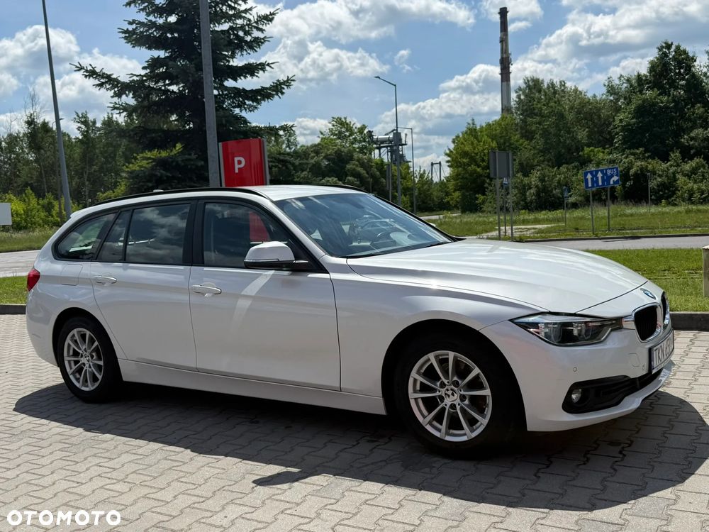 BMW Seria 3 318d M Sport Shadow - 15