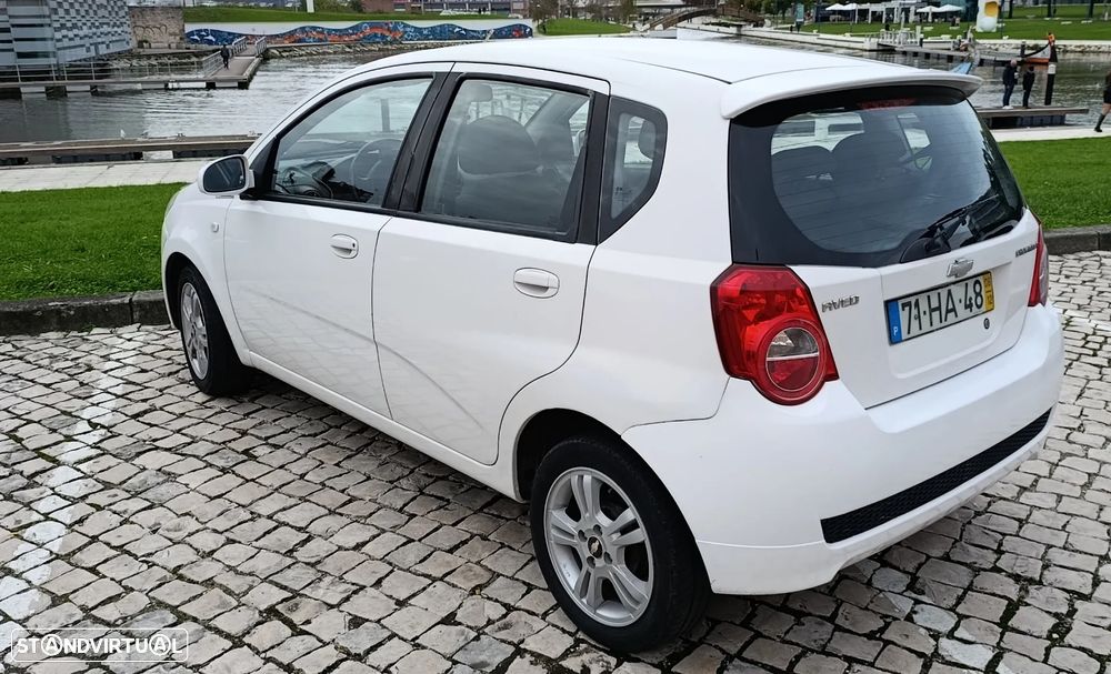 Chevrolet Aveo 1.2 L - 3