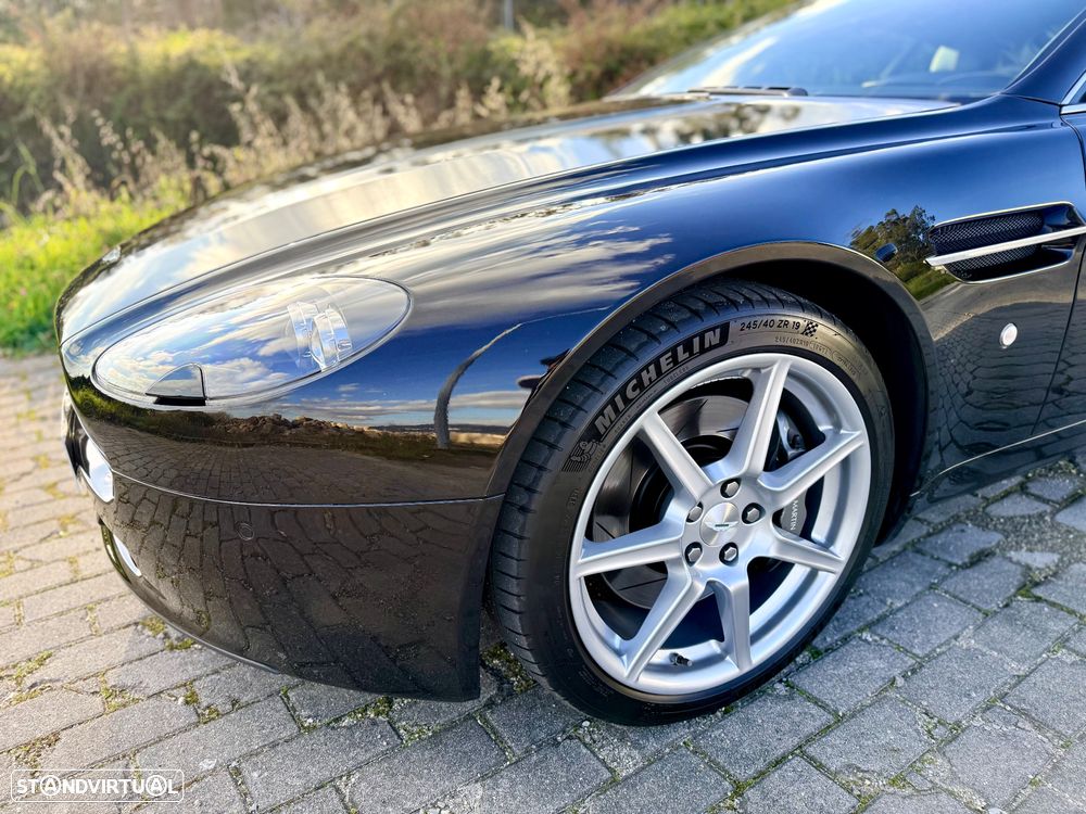 Aston Martin Vantage Coupe V8 Sportshift - 21