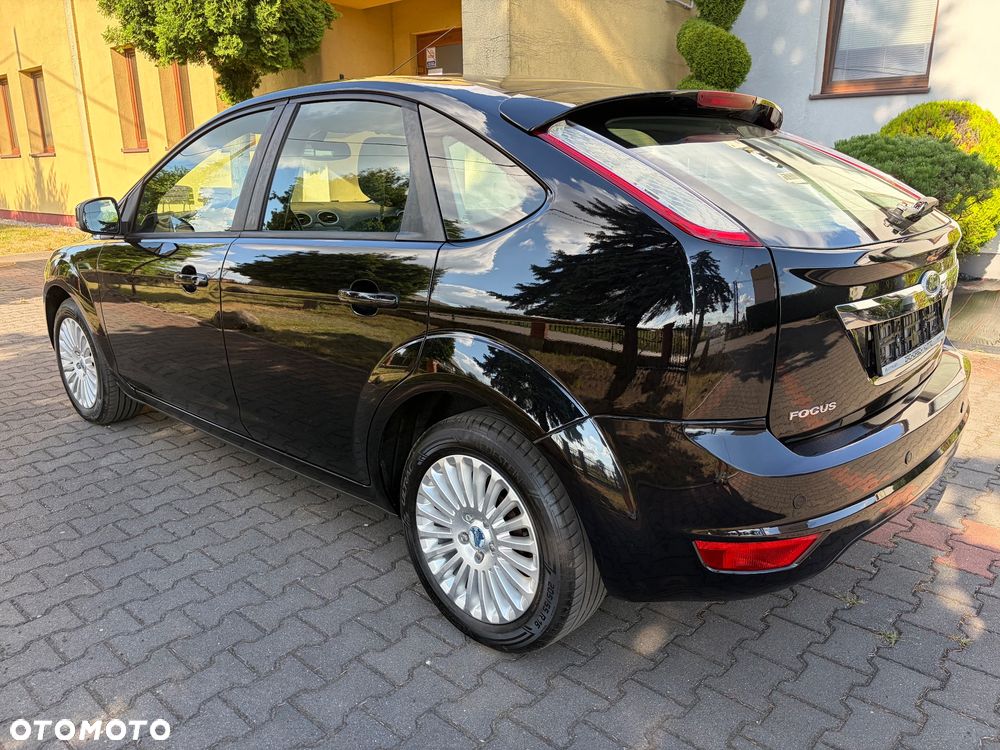Ford Focus 1.8 Titanium - 17