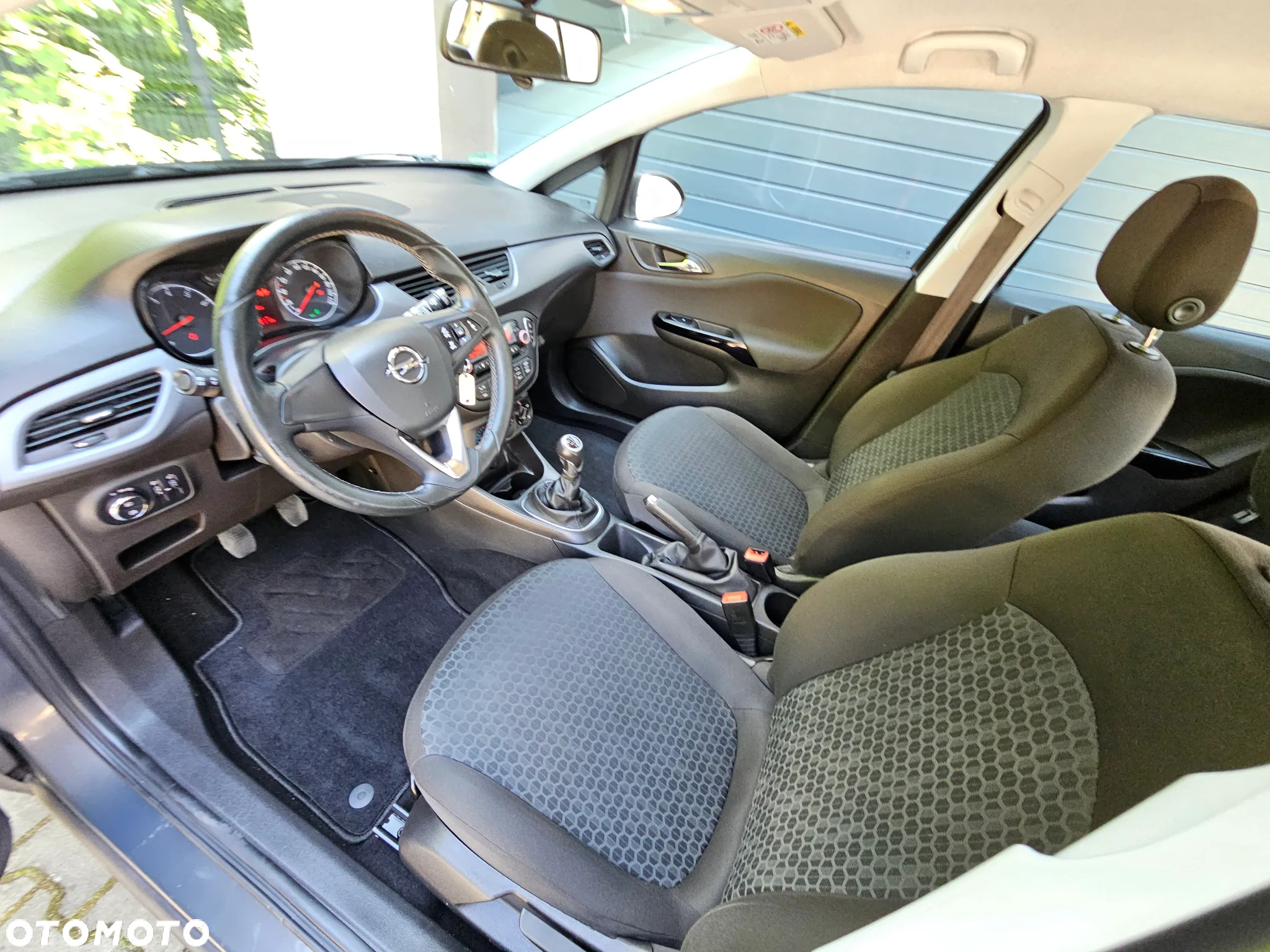 Opel Corsa 1.2 16V Essentia - 6