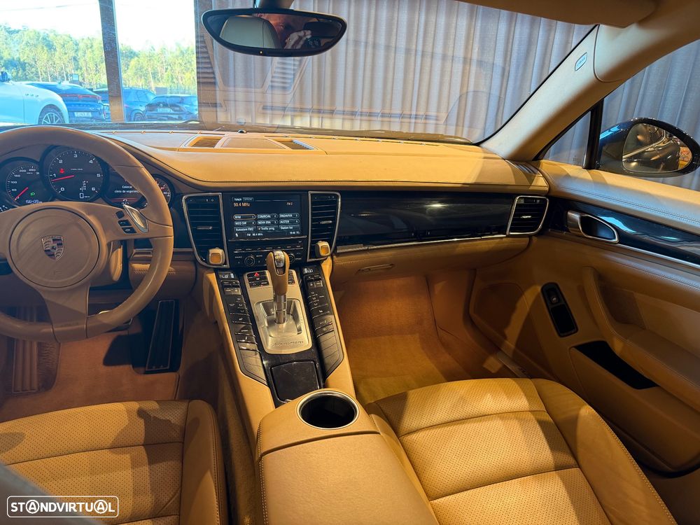 Porsche Panamera Platinum Edition - 33