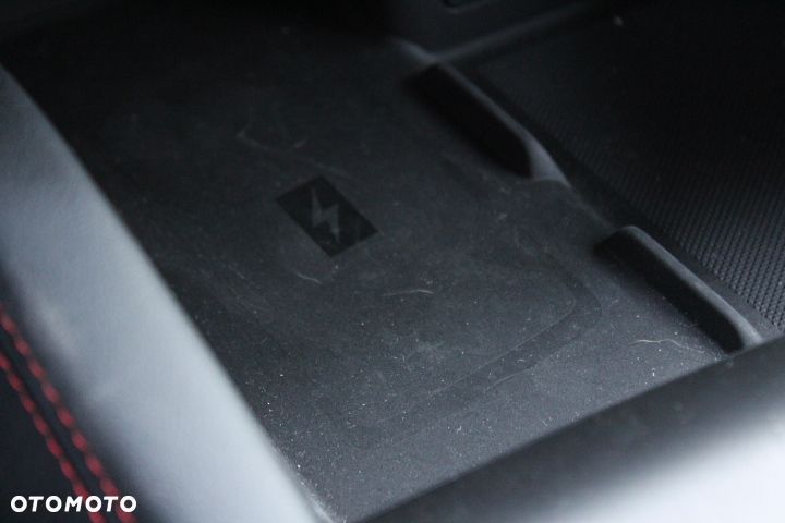 Ford Kuga 2.5 FHEV AWD ST-Line eCVT - 28