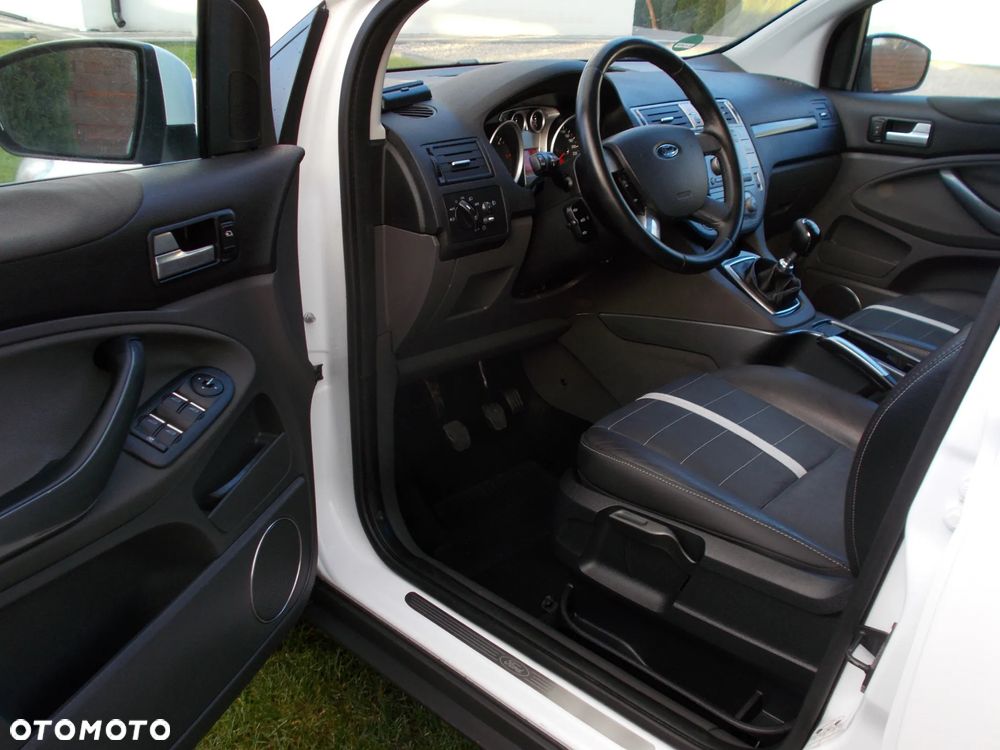 Ford Kuga 2.0 TDCi Titanium - 5