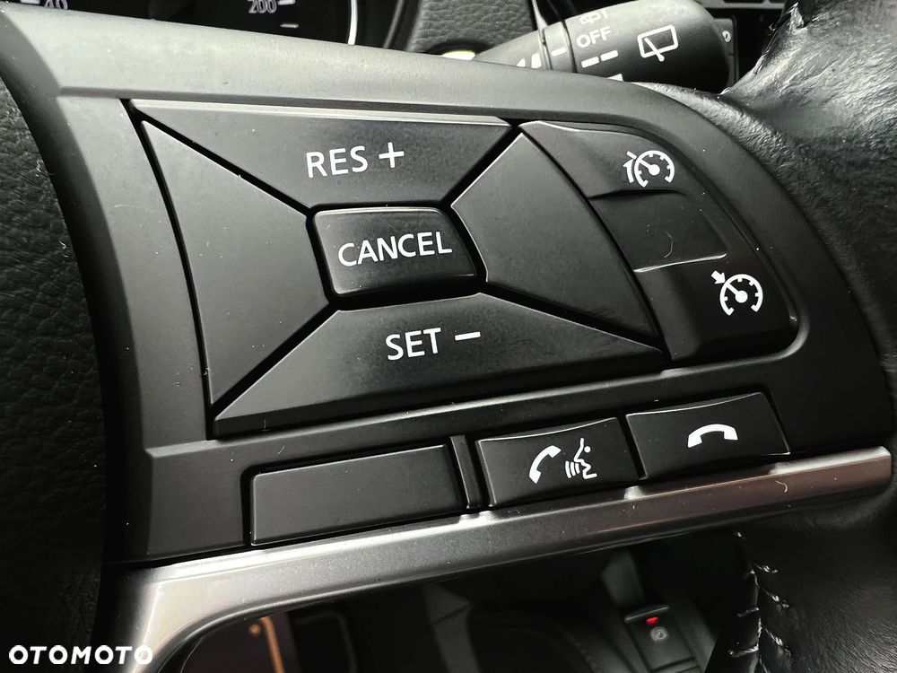 Nissan Qashqai 1.2 DIG-T TEKNA+ - 25