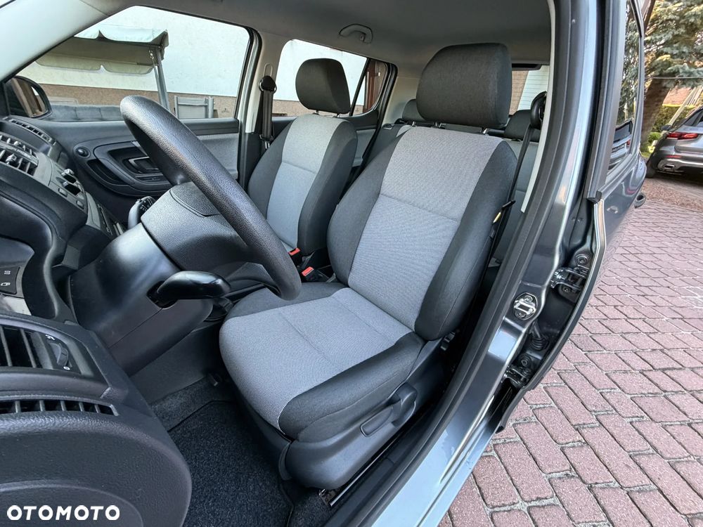 Skoda Fabia 1.2 HTP Ambiente - 14