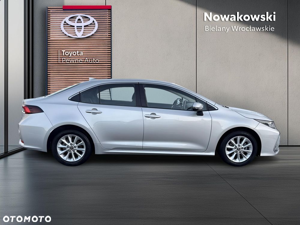 Toyota Corolla 1.6 Comfort - 25