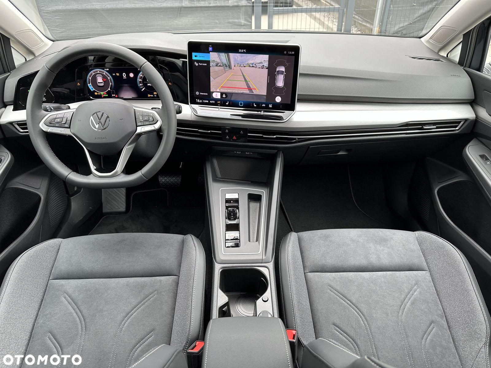 Volkswagen Golf - 20