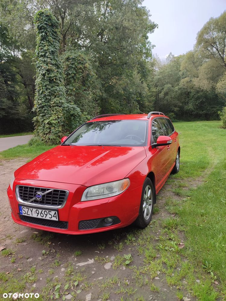 Volvo V70 2.4D Summum - 2