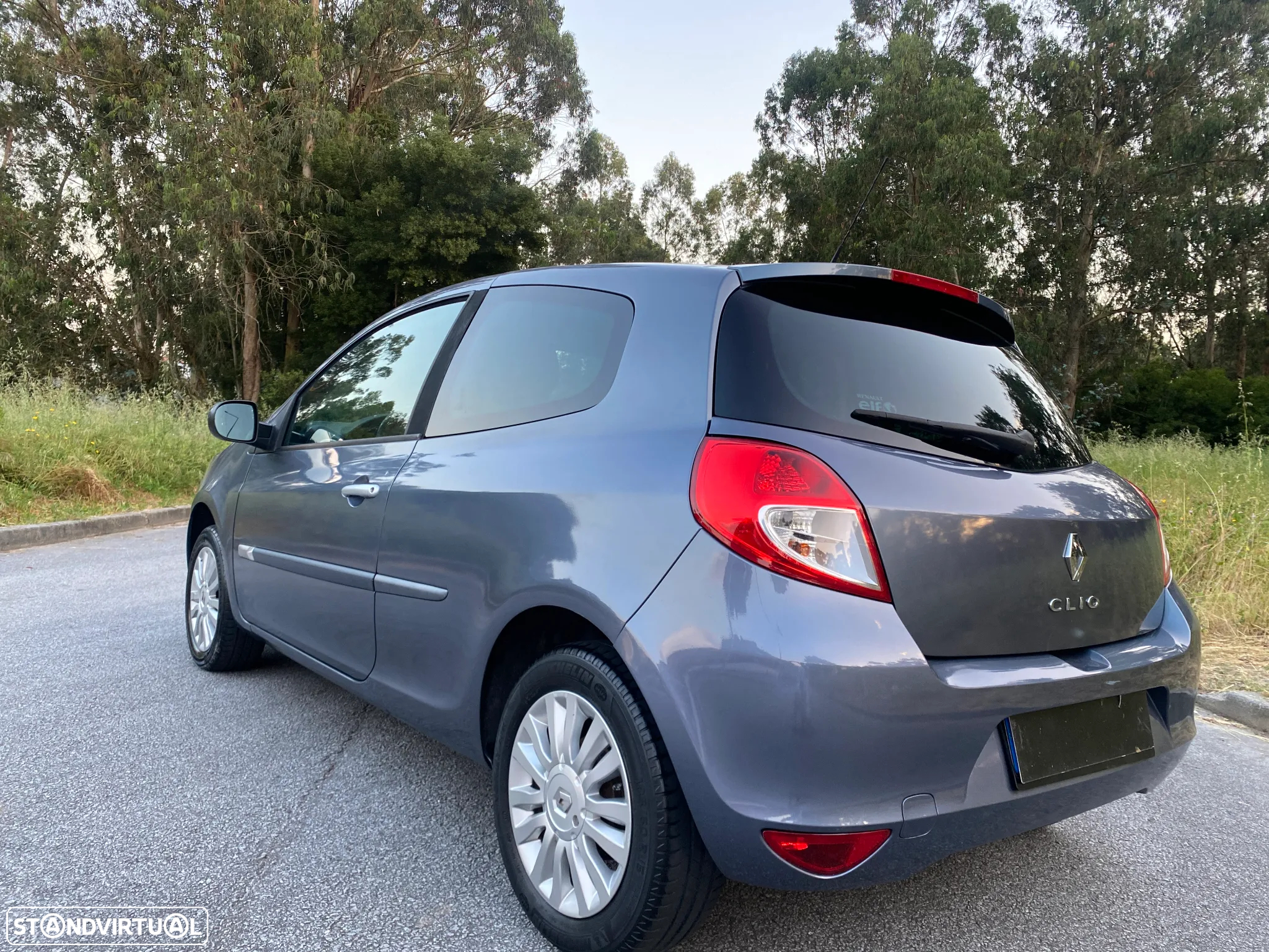 Renault Clio 1.2 16V GT - 10