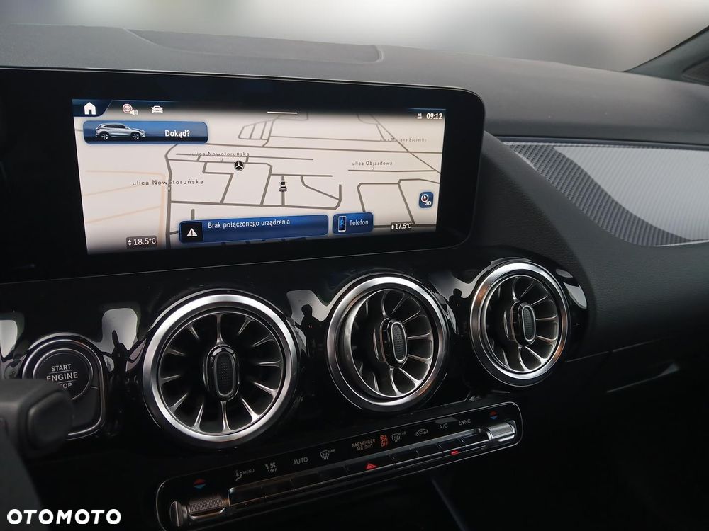 Mercedes-Benz GLA 200 AMG Line - 23