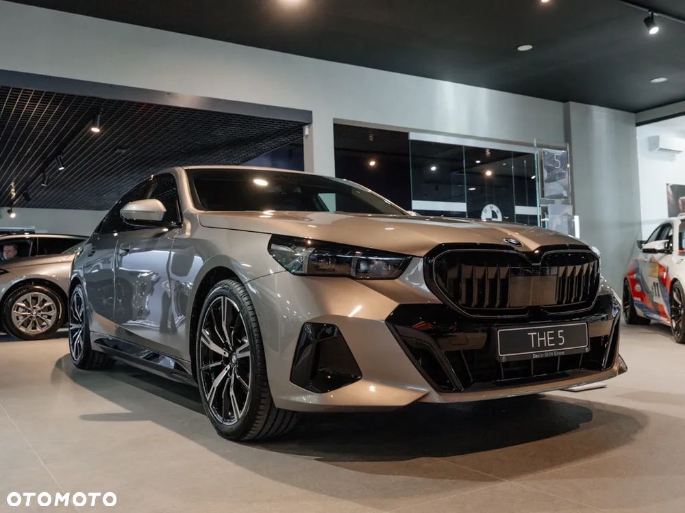 BMW Seria 5 530e PHEV - 1