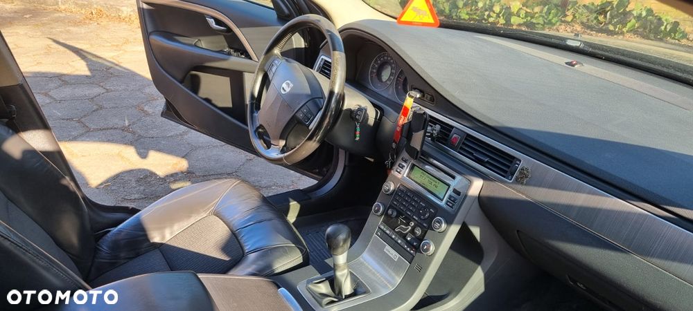 Volvo V70 2.4D Summum - 5