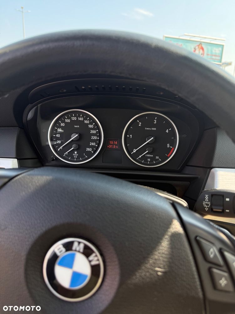 BMW Seria 5 525d - 19