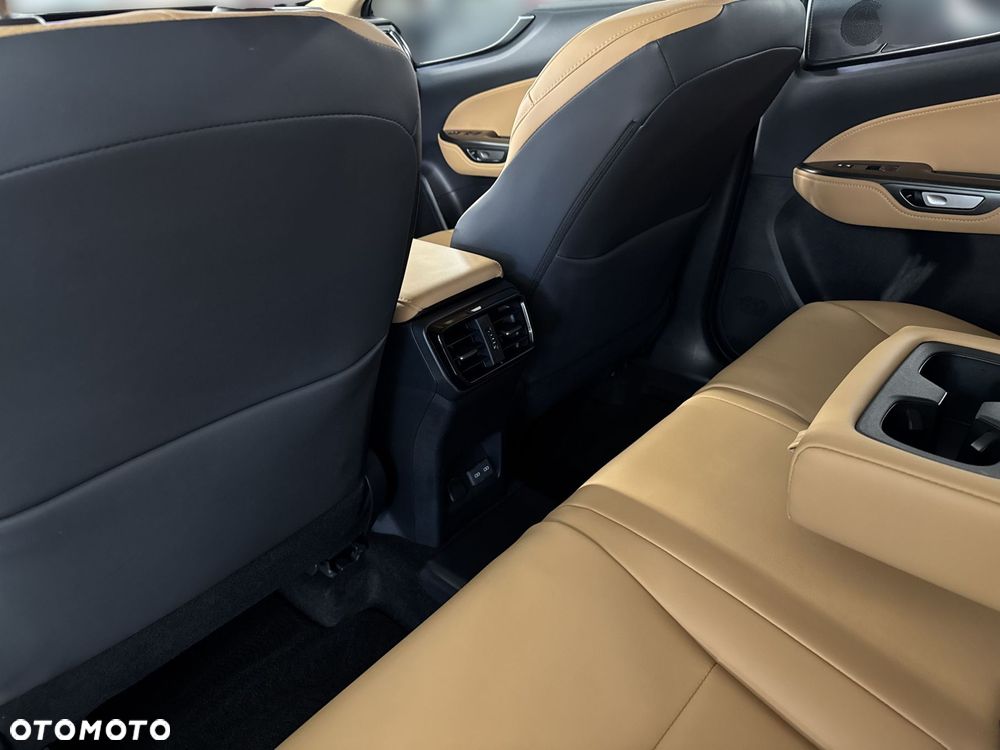 Lexus NX - 12