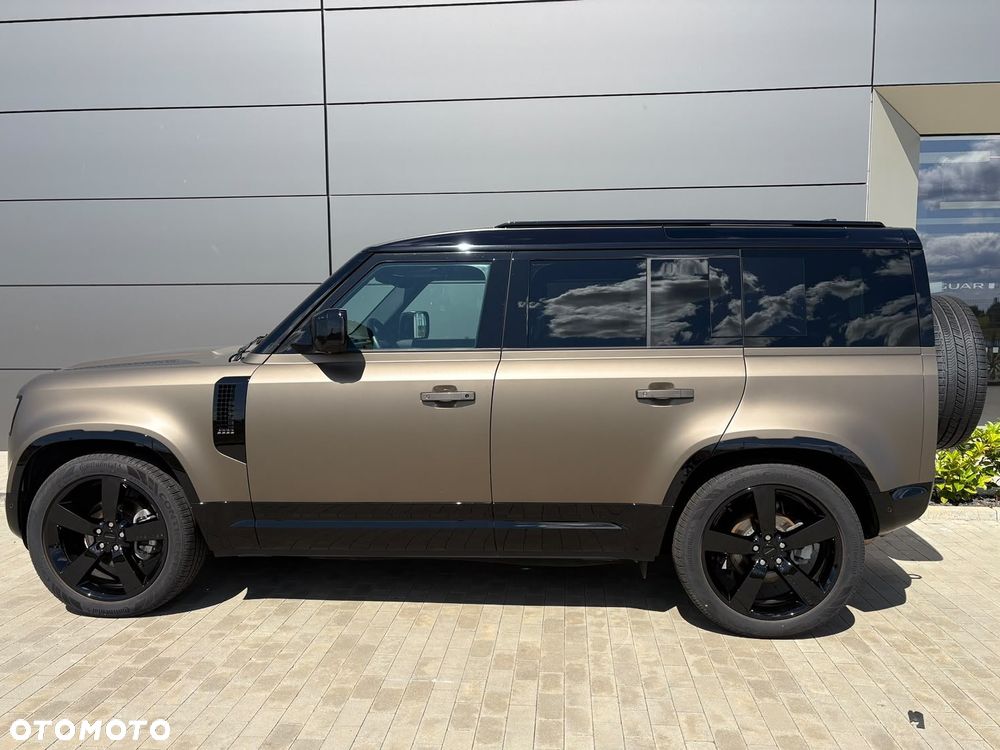 Land Rover Defender - 5