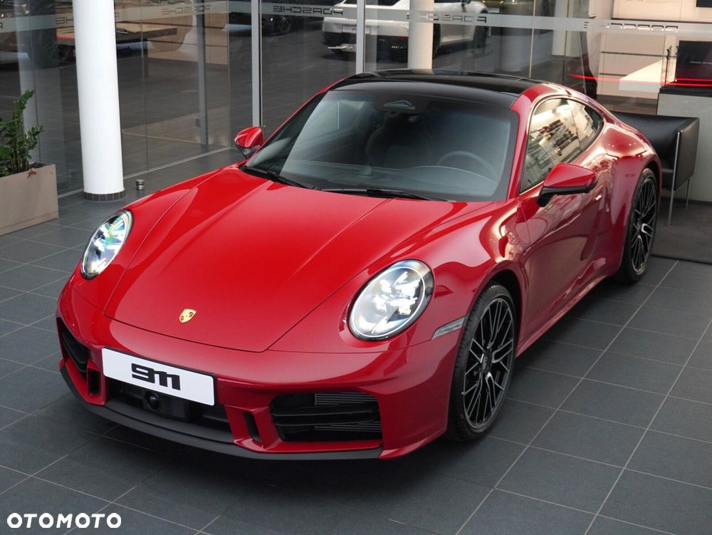 Porsche 911 Carrera - 5