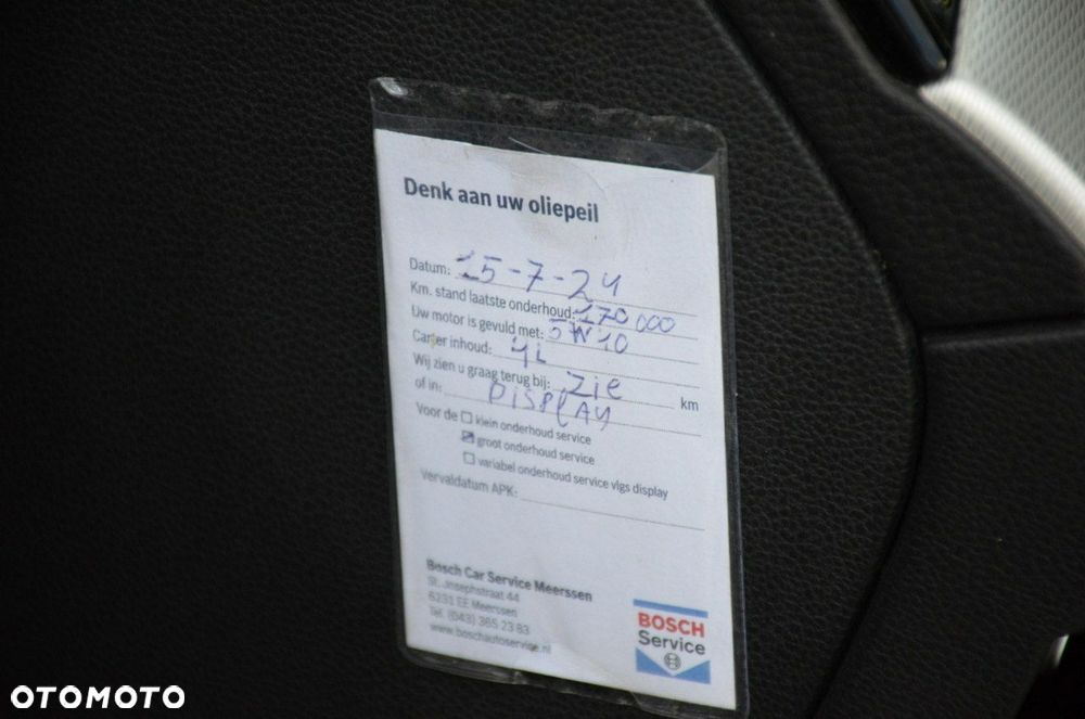 Volkswagen Passat - 21