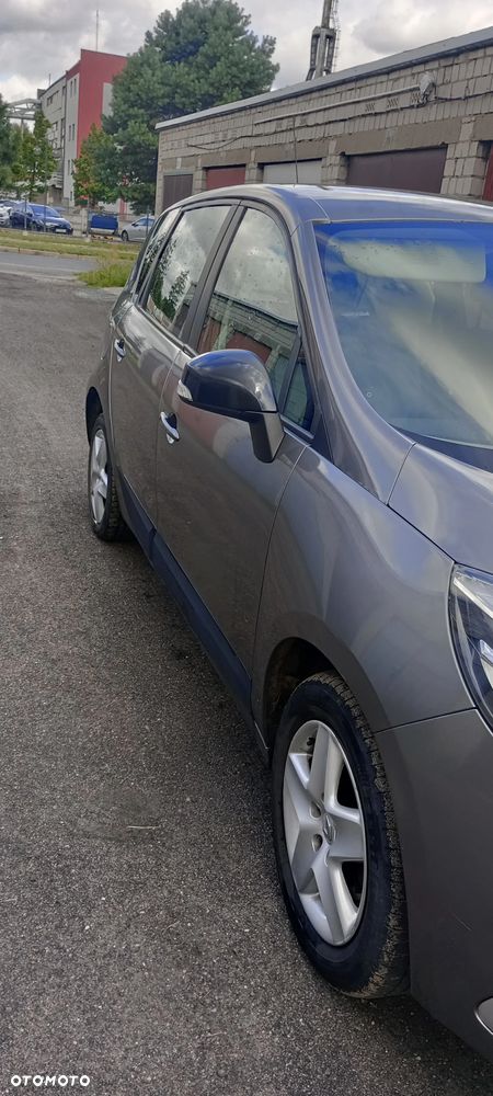 Renault Scenic - 2