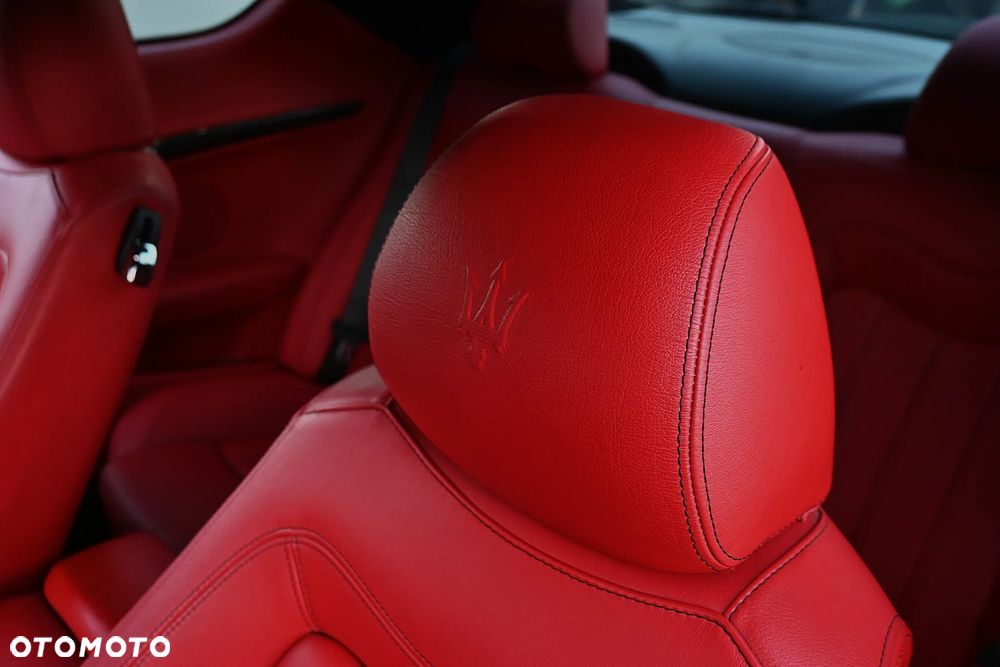 Maserati GranTurismo S Automatik - 28